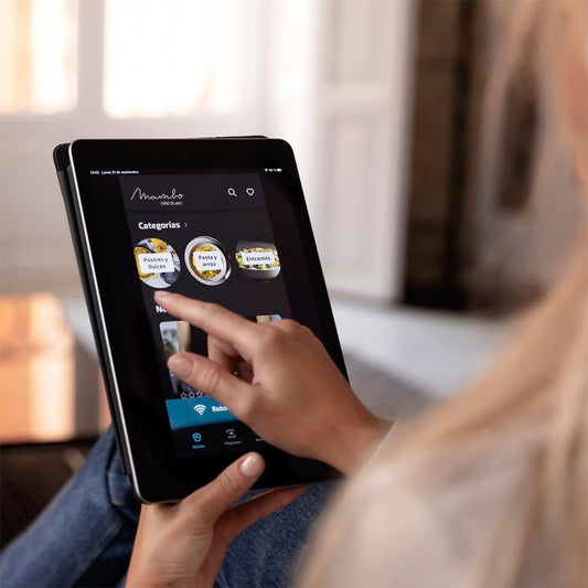 Robot de cuisine multifonction Cecotec Mambo 10070. 1700 W, APP, cuillère MamboMix, 30 fonctions, balance intégrée, pichet en acier inoxydable de 3,3 L, passe au lave-vaisselle