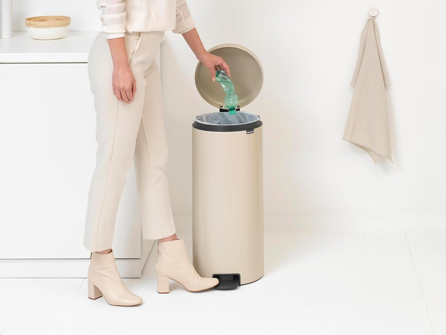 Brabantia - Poubelle à pédale NewIcon 30 L - Grande poubelle pour...