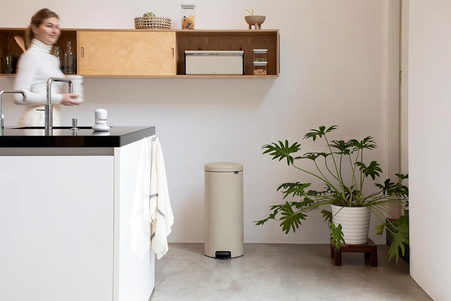 Brabantia - Poubelle à pédale NewIcon 30 L - Grande poubelle pour...