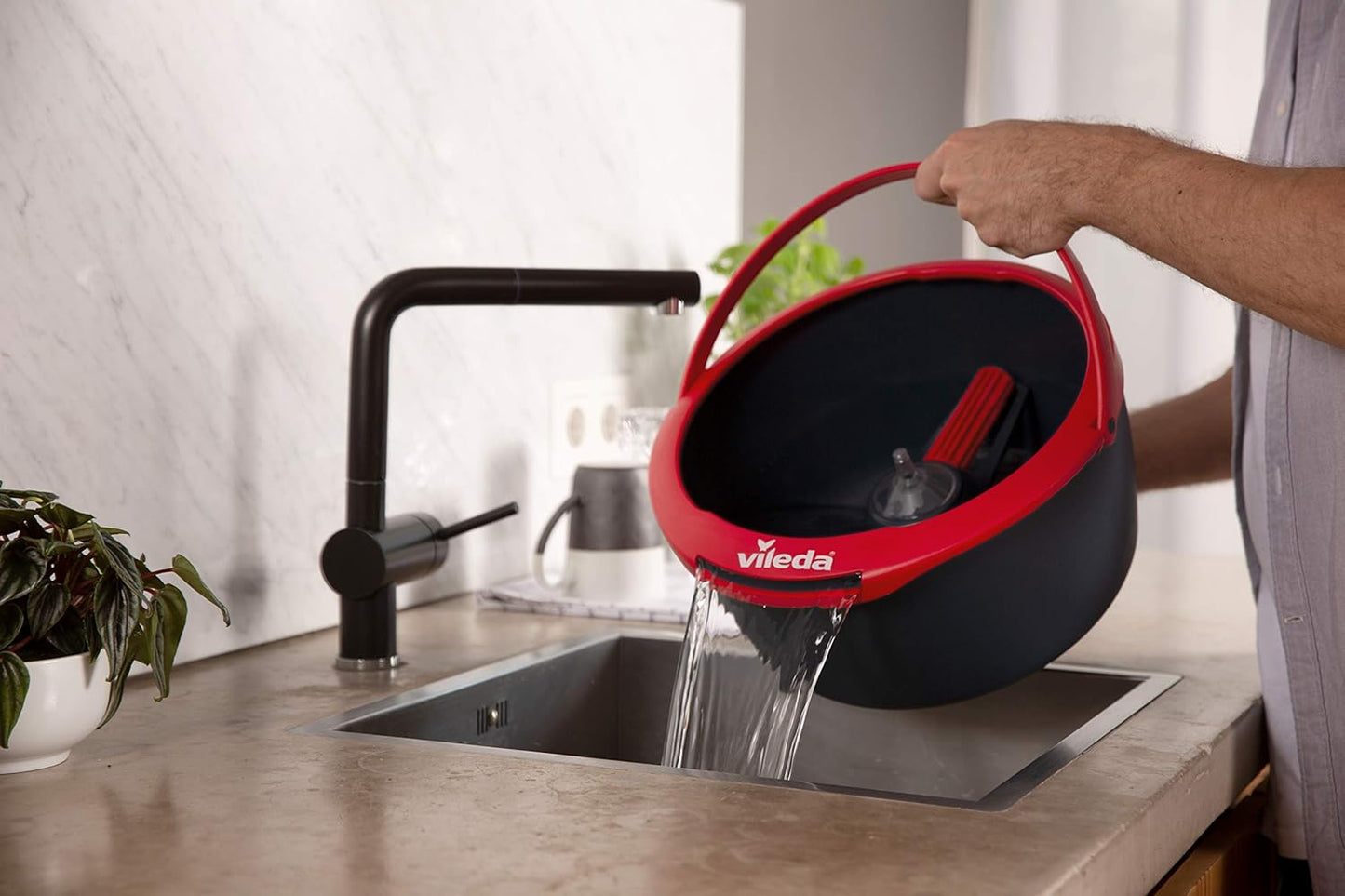 Vileda Spin & Clean Système de nettoyage, Rouge et Noir, 335 x 176 x...